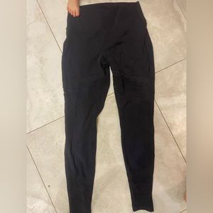 Lululemon leggings with mesh cutouts size 10